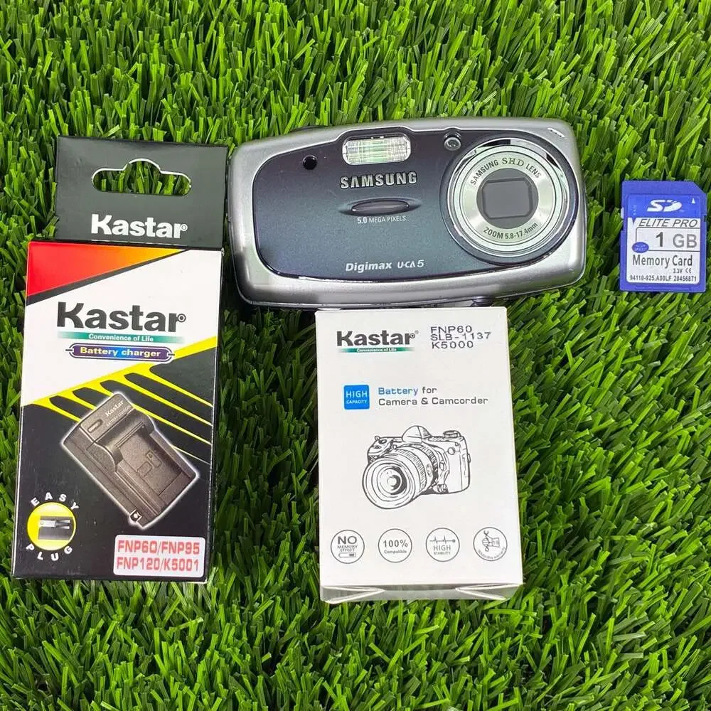 Samsung Digimax U-CA5 5.0 Megapixel Digital Camera with Kastar Battery, Charger,